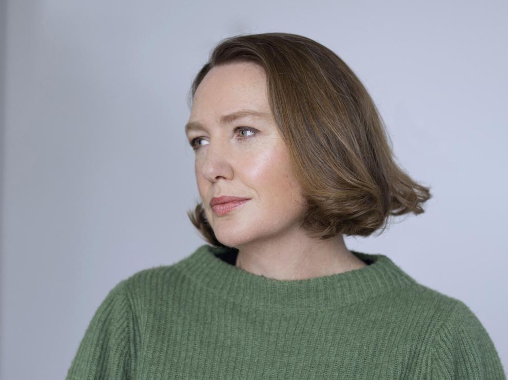 Paula Hawkins